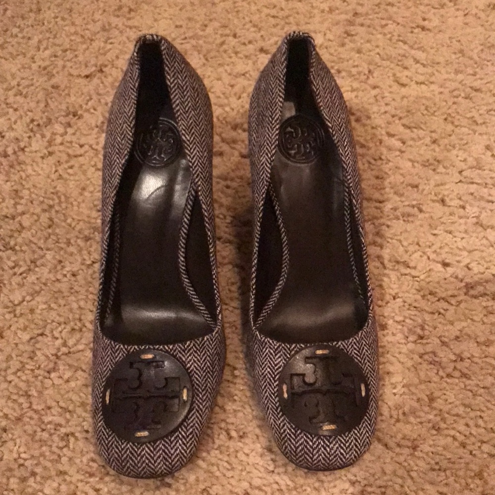Tory Burch “Diane” pump, size 8.5